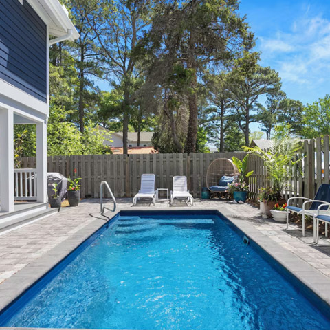 6 Bedrooms, Heated Pool & Firepit – Sleeps 16