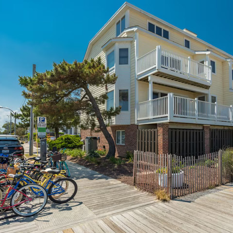 Rehoboth Beach Oceanfront, Dog-Friendly – Sleeps 12