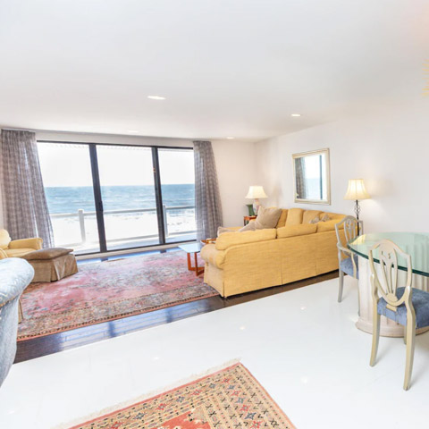 Oceanfront Beach Retreat, 4 Bedrooms – Sleeps 8