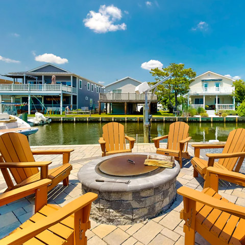 Bayside Waterfront in Fenwick Island – Sleeps 12
