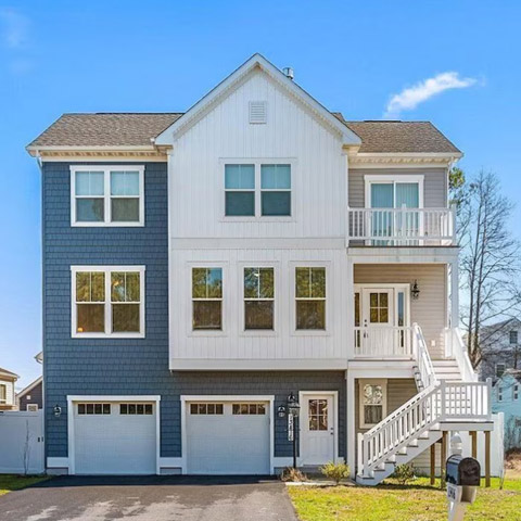 Large 5 BR 4 BA Vacation Home – Sleeps 12